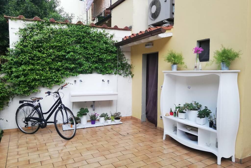 Flower Garden Apartment Vicino Al Centro Firenze Esterno foto